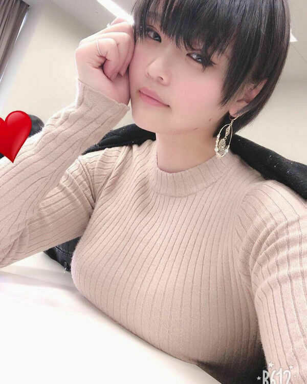 着衣巨乳 エロ画像 217枚目