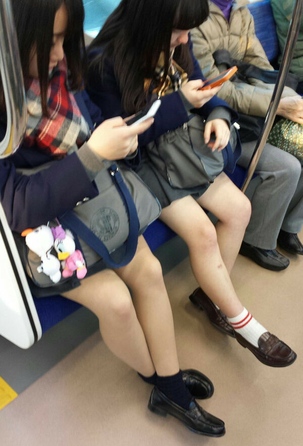 JK街撮りエロ 144枚目
