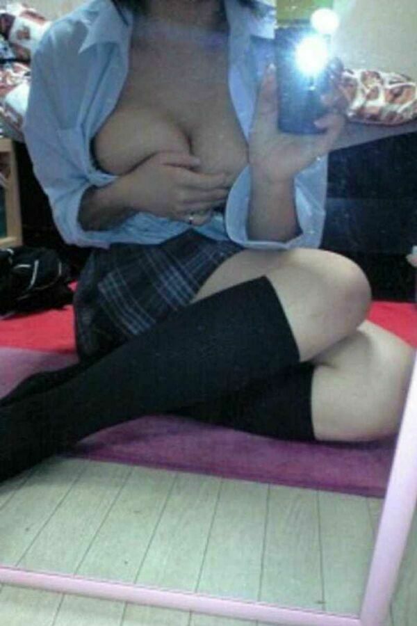 JK自撮りエロ 12枚目