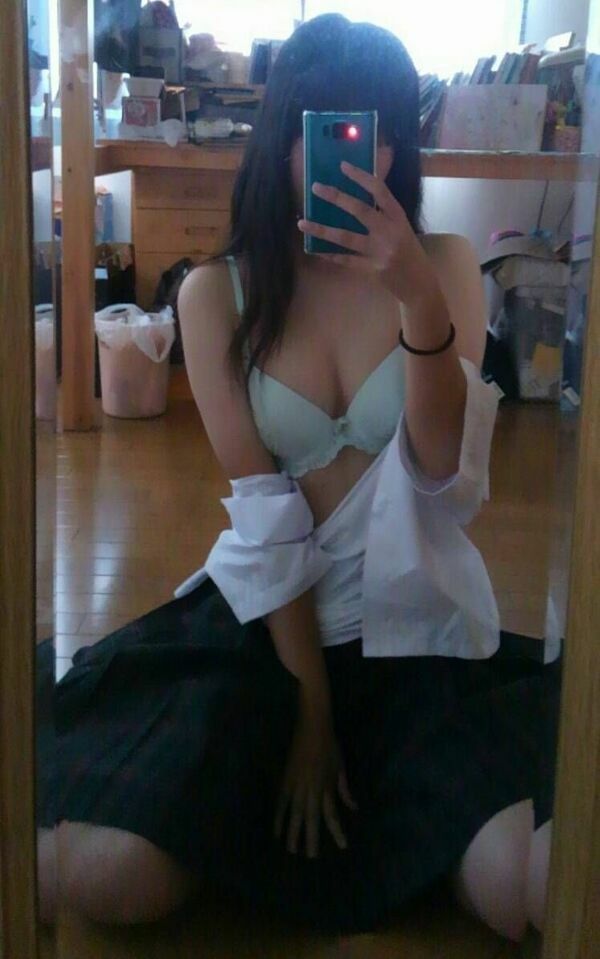JK自撮りエロ 13枚目