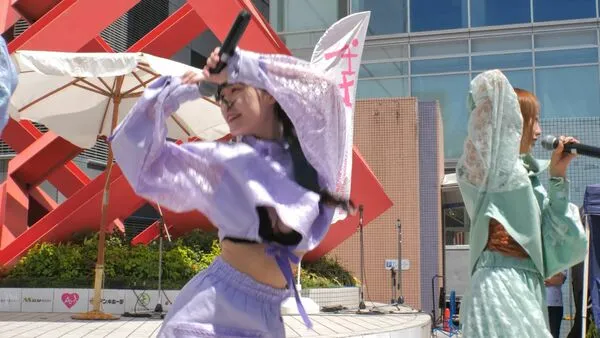 ダンス 胸チラ 13枚目