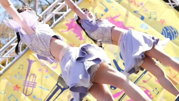 ダンス 胸チラ 16枚目