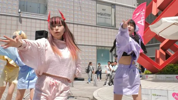 ダンス 胸チラ 18枚目