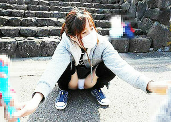 人妻パンチラエロ 17枚目
