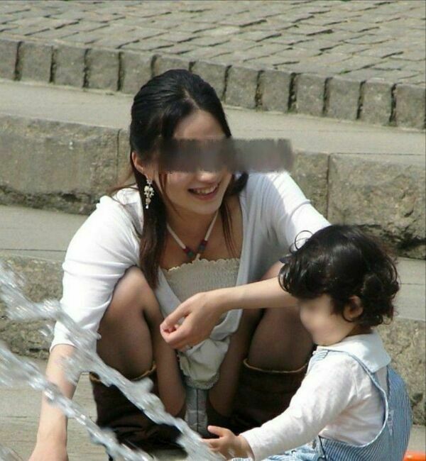 人妻パンチラエロ 22枚目