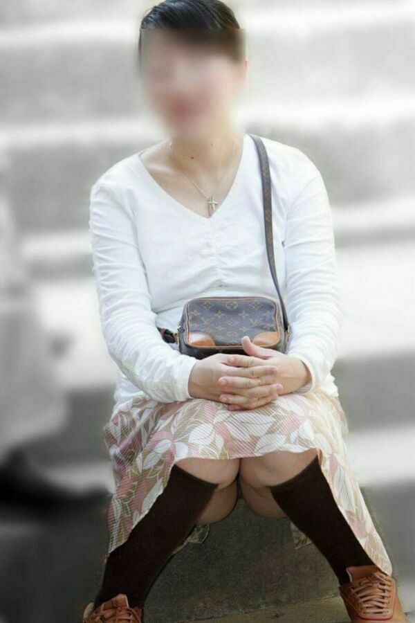 人妻パンチラエロ 87枚目