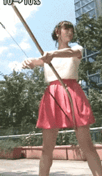芸能人パンチラ 11枚目