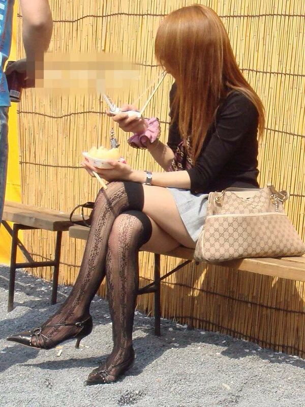 足組みパンチラ 82枚目