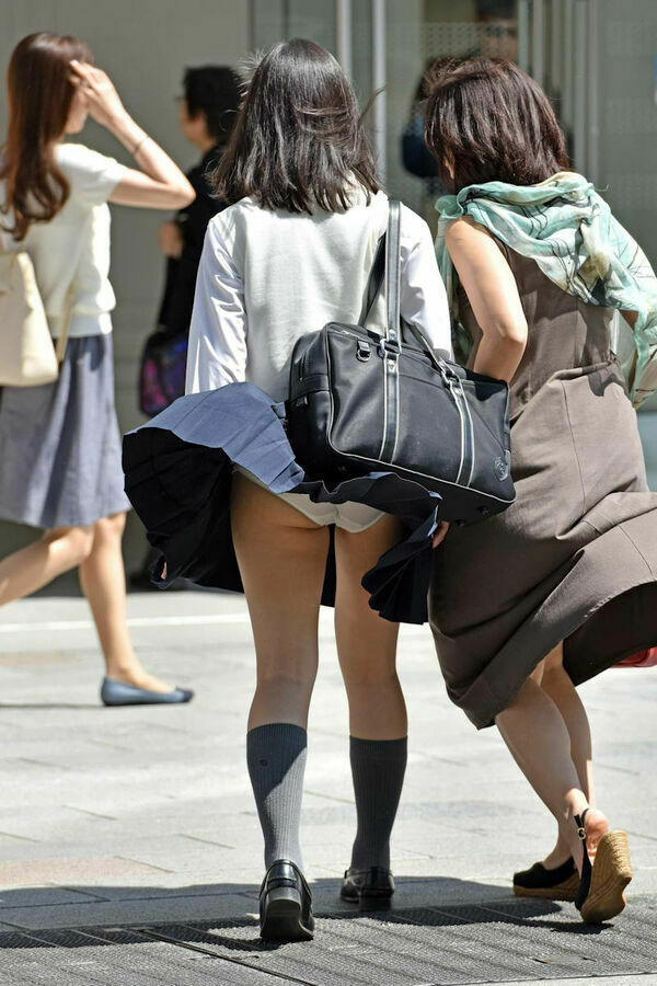 風パンチラ 3枚目