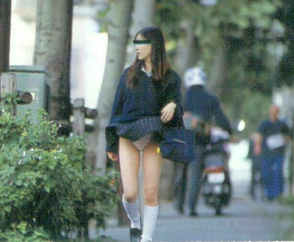 風パンチラ 14枚目