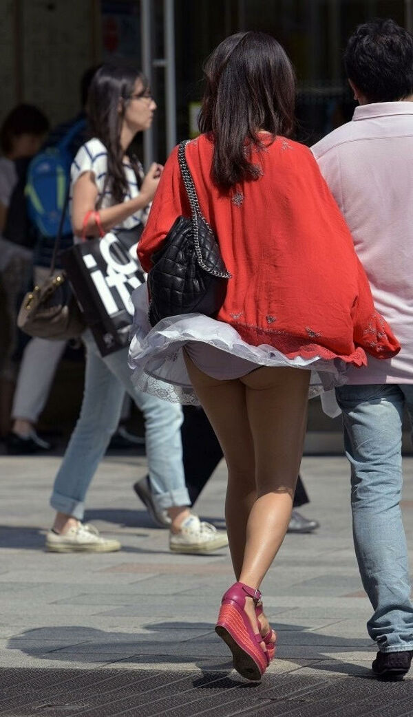 素人風パンチラエロ 32枚目