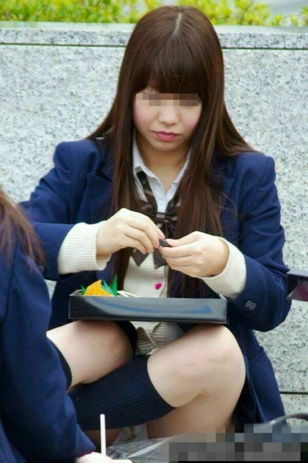 JKしゃがみパンチラ 14枚目