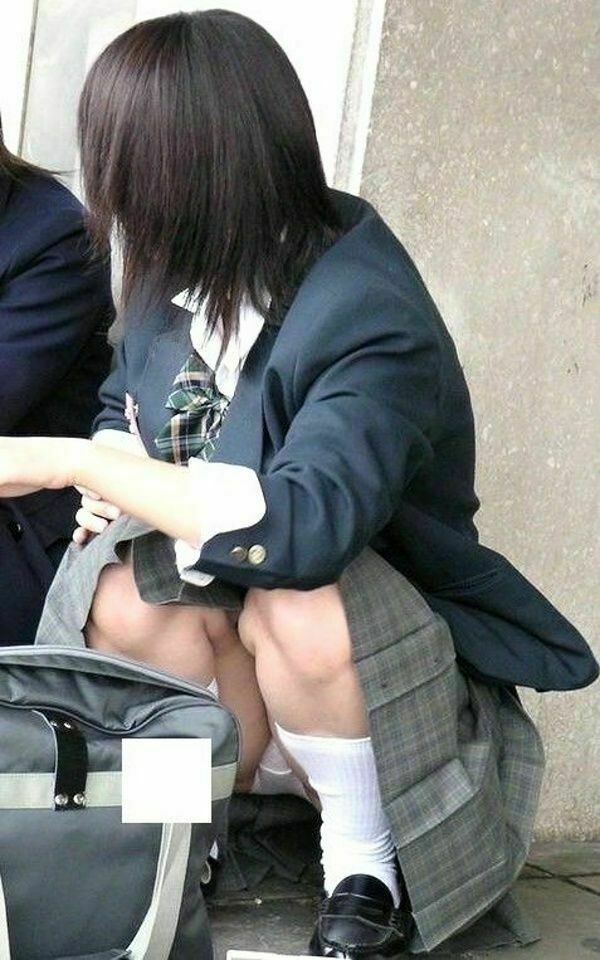 JKしゃがみパンチラ 21枚目
