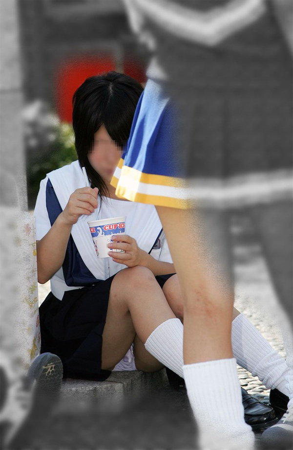 JKしゃがみパンチラ 53枚目