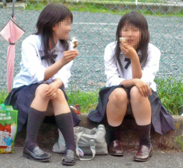 JKしゃがみパンチラ 62枚目