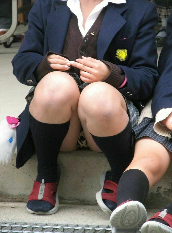 JKしゃがみパンチラ 67枚目