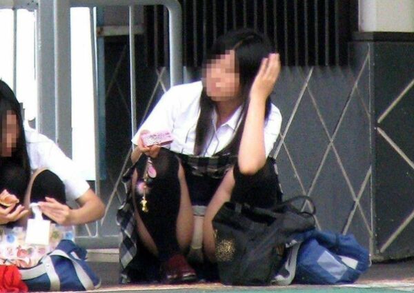 JKしゃがみパンチラ 83枚目