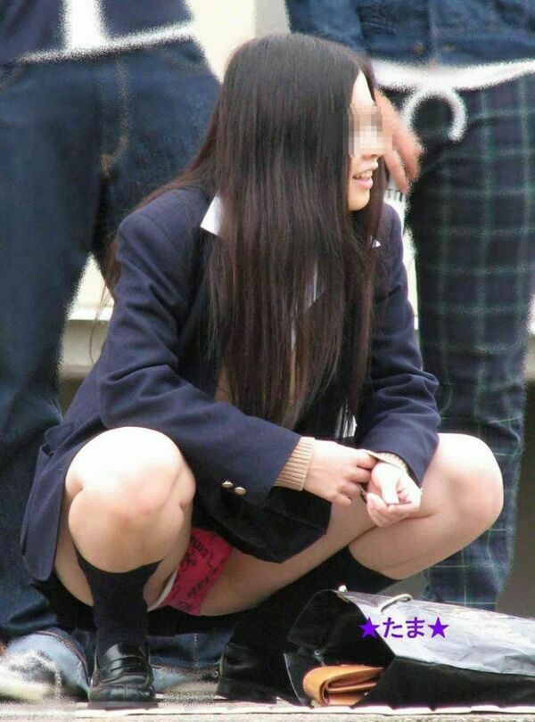 JKしゃがみパンチラ 86枚目