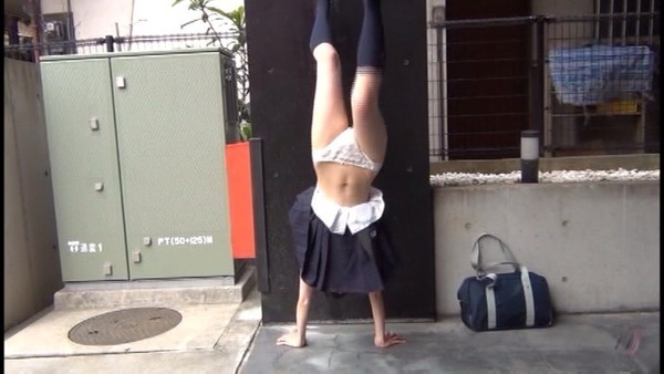 逆立ちエロ 15枚目