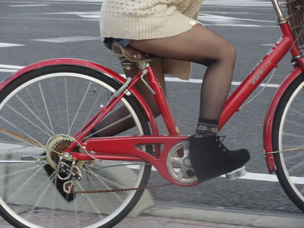 自転車太ももエロ 32枚目