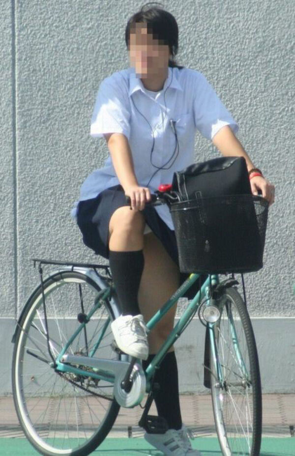 自転車太ももエロ 36枚目
