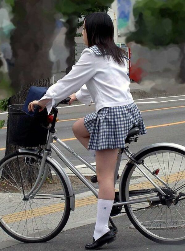 自転車太ももエロ 41枚目
