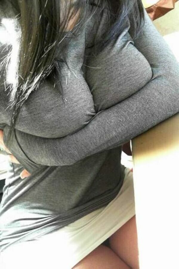素人巨乳エロ画像