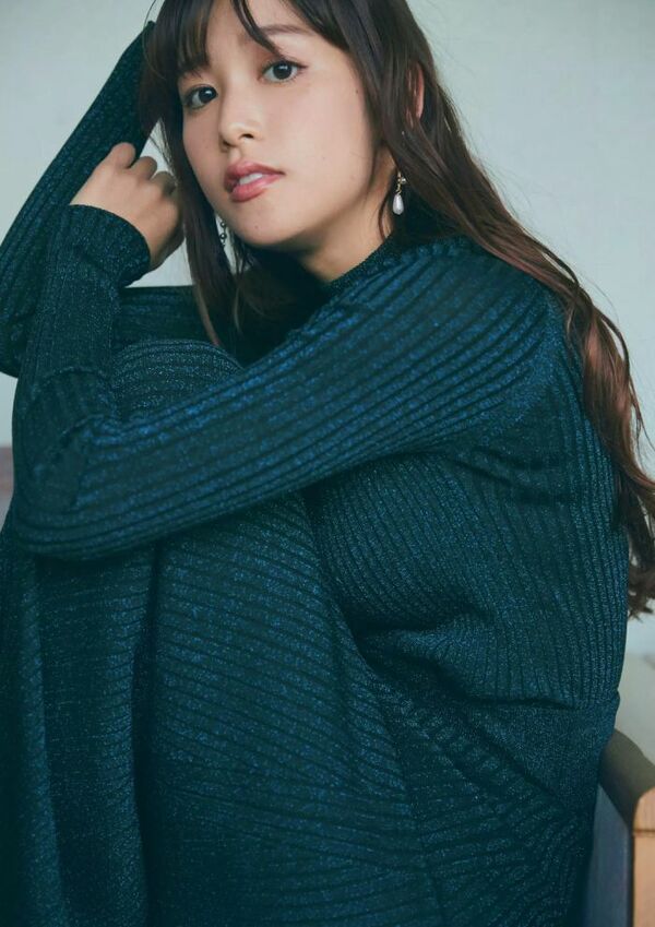 鷲見玲奈エロ画像