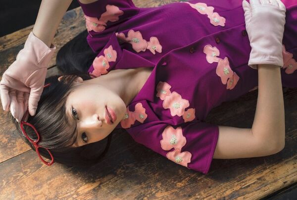 鷲見玲奈エロ画像