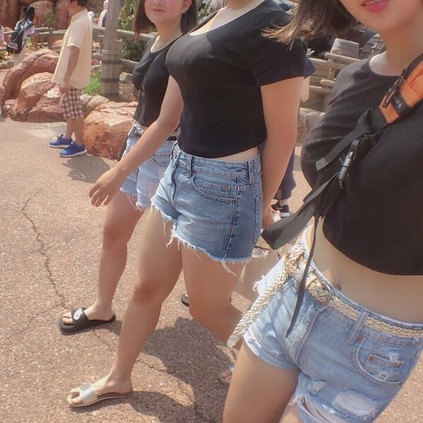 jk巨乳エロ画像