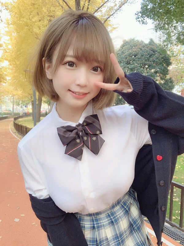 jk巨乳エロ画像