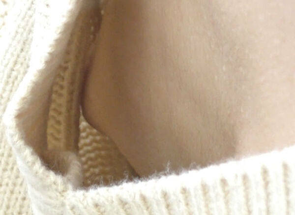 胸ちらエロ画像 36枚目