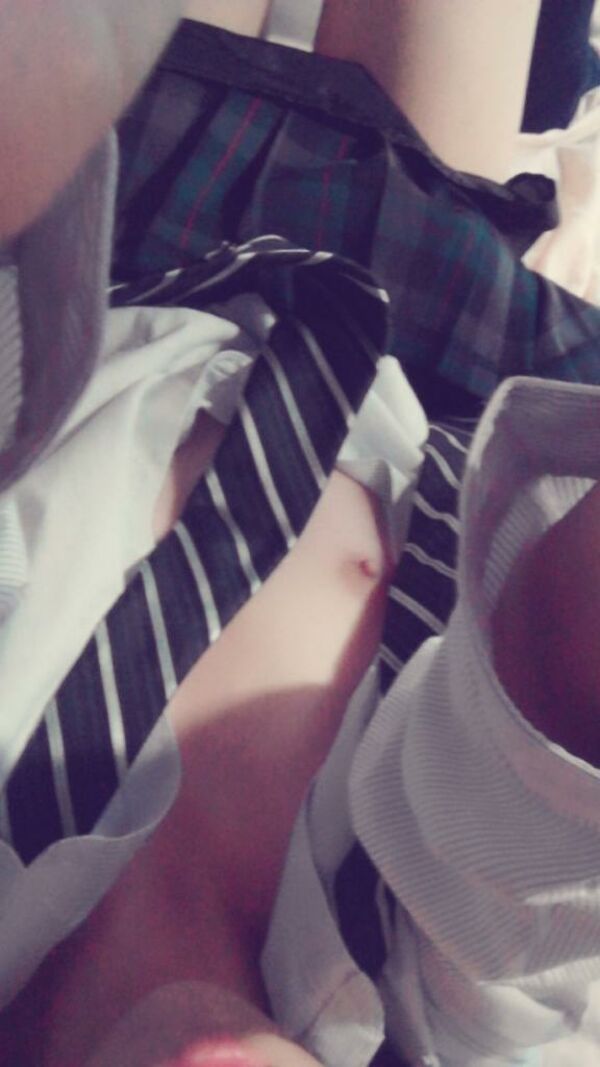 JK 自撮り エロ画像 2枚目