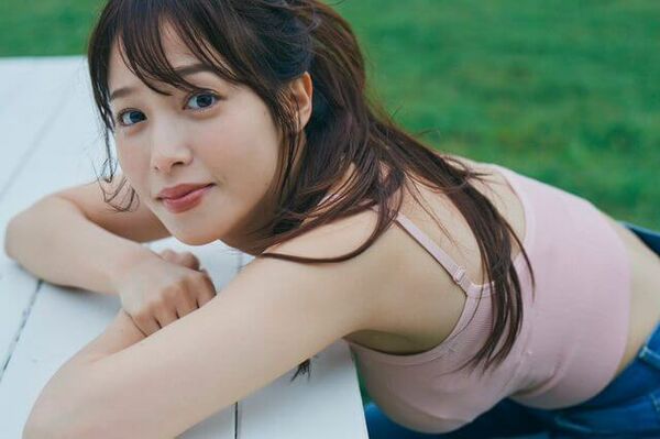 鷲見玲奈 エロ画像 5枚目